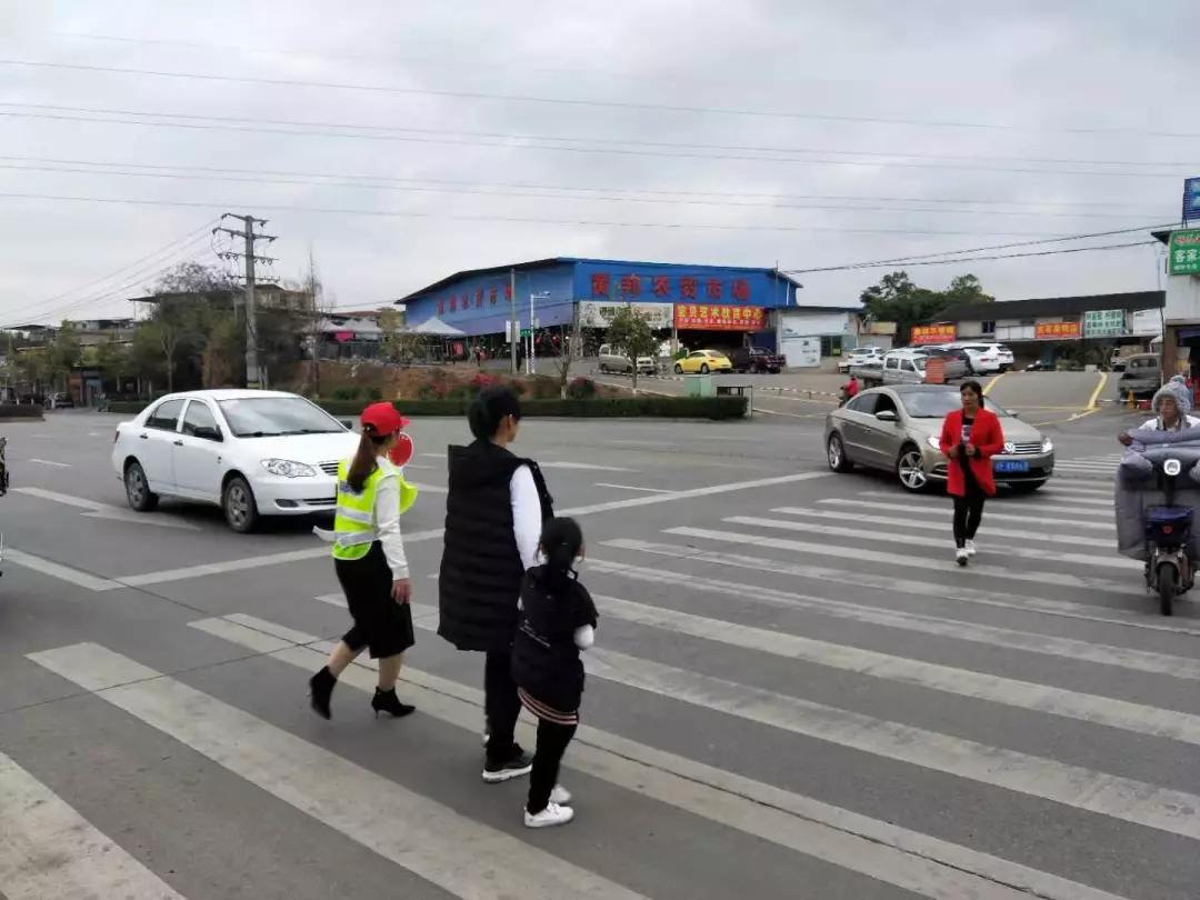 东华社区新领导团队引领社区发展开启新篇章